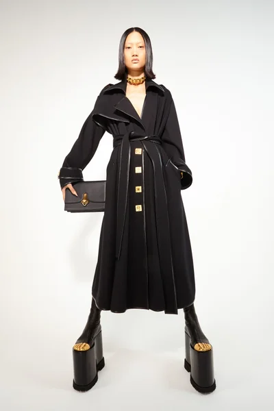 Look 18